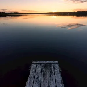 Zonsondergang met steiger posters & art prints door Ludvig Björk - Premium Poster - 50x70 Usine Directe
