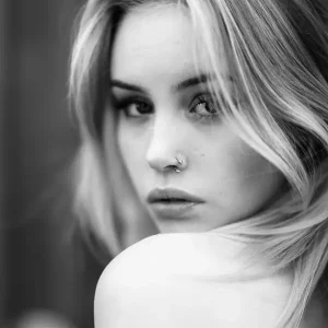 Achat Immédiat Het gezicht posters & art prints door Larz Karlsson - Premium Poster - 50x70