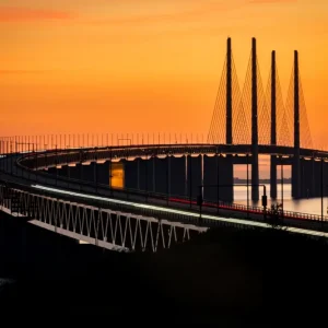 Achat Immédiat De Sontbrug met verkeer posters & art prints door Kim Carlson - Premium Poster - 50x70