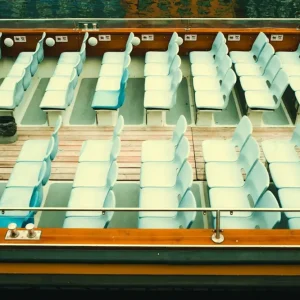 Zitplaatsen posters & art prints door Morten Höj - Premium Poster - 50x70 Prix Promo