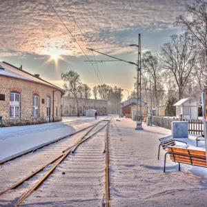 Winter op de Spoorwegschool posters & art prints door Masiniszta Robi - Premium Poster - 50x70 Certifié