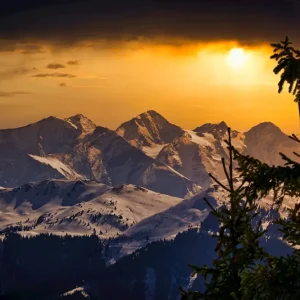 Zonsondergang in de bergen posters & art prints door Markus Sandner - Premium Poster - 50x70 Top Vente