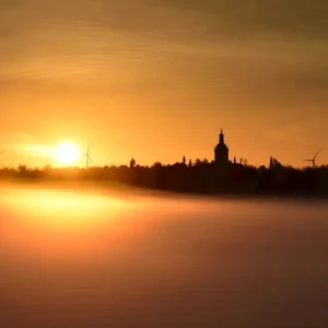 Zonsopgang over de Rivier Torne posters & art prints door Therese Jakobsson Gebraeil - Premium Poster - 50x70 Offre Exclusive