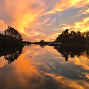 Zonsondergang posters & art prints door Aina Elisabeth Johannessen - Premium Poster - 50x70 Commander Maintenant